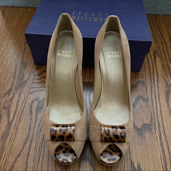 Stuart Weitzman Puente Heel in Cashew Suede - Picture 2 of 12